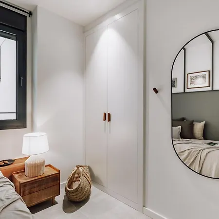 Teba - 2 Bedrooms And Office In Eixample Esquerra アパート *