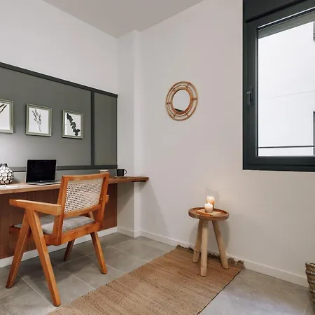 Teba - 2 Bedrooms And Office In Eixample Esquerra アパート バルセロナ