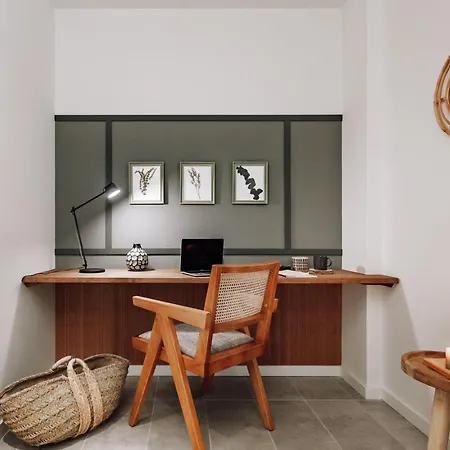 Teba - 2 Bedrooms And Office In Eixample Esquerra * バルセロナ