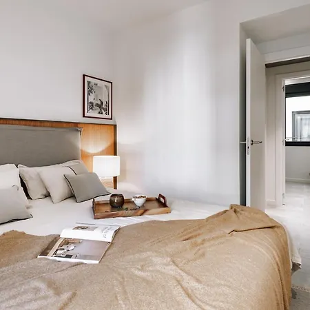 Teba - 2 Bedrooms And Office In Eixample Esquerra *