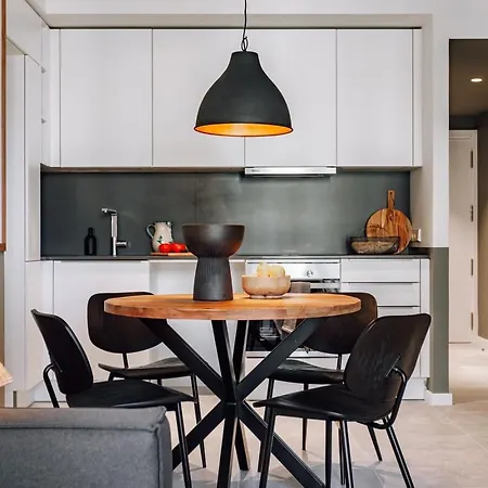 Teba - 2 Bedrooms And Office In Eixample Esquerra *
